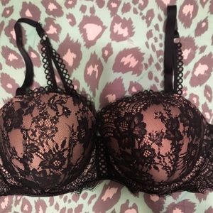 Victoria’s Secret Dream Angels Demi Bra Black Lace